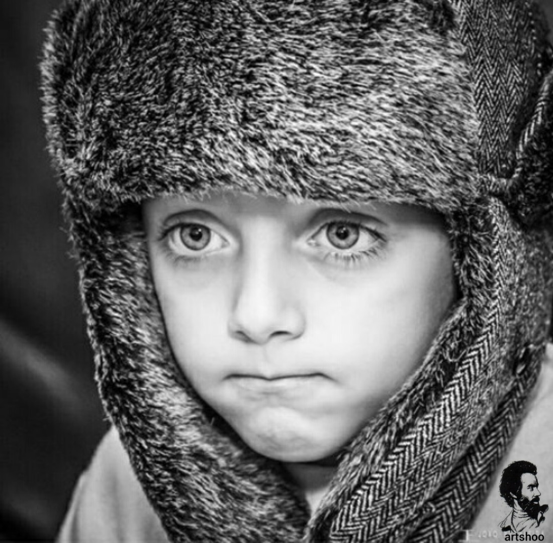 مدل کودک سیاه قلم